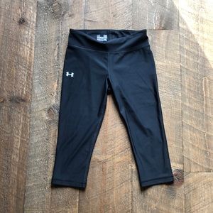 Under Armour Capri leggings. Black. Medium.